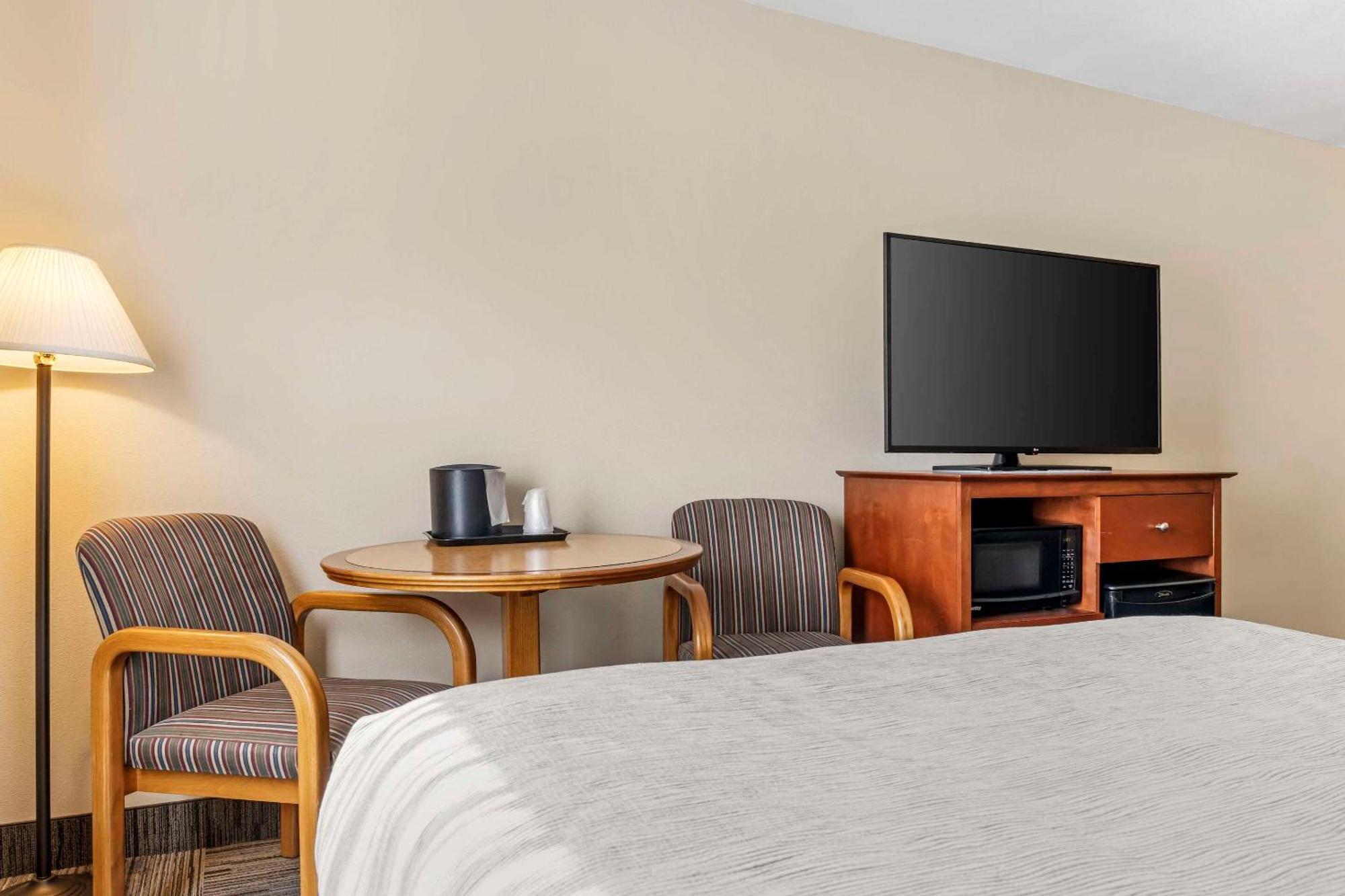 Quality Inn Airport Moncton Luaran gambar